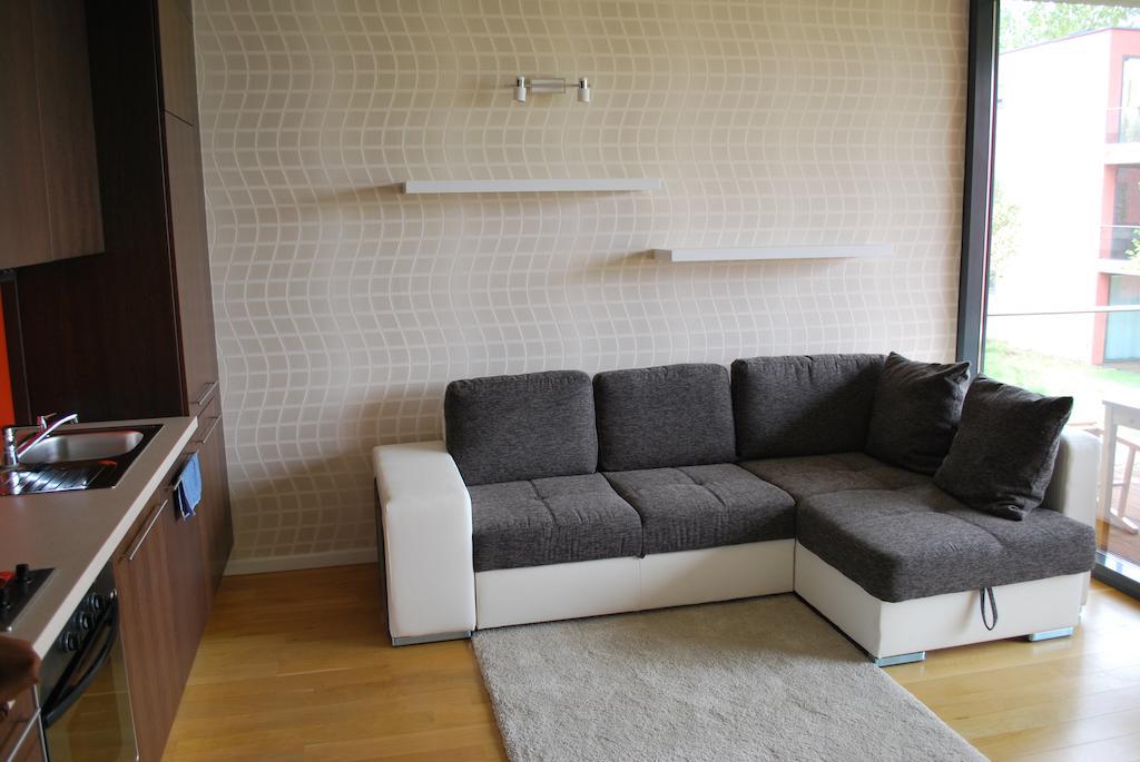 Bl Bavaria Yachtclub & Apartments Balatonlelle Quarto foto
