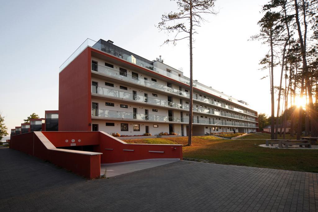 Bl Bavaria Yachtclub & Apartments Balatonlelle Quarto foto