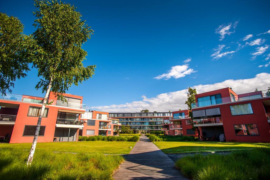Bl Bavaria Yachtclub & Apartments Balatonlelle Exterior foto