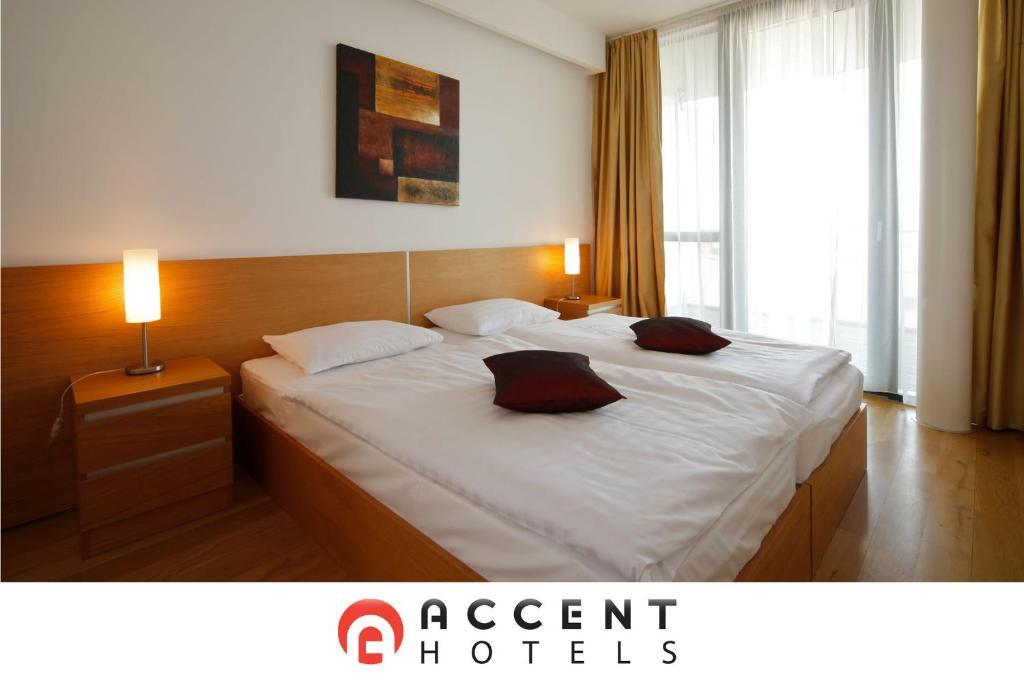 Bl Bavaria Yachtclub & Apartments Balatonlelle Quarto foto
