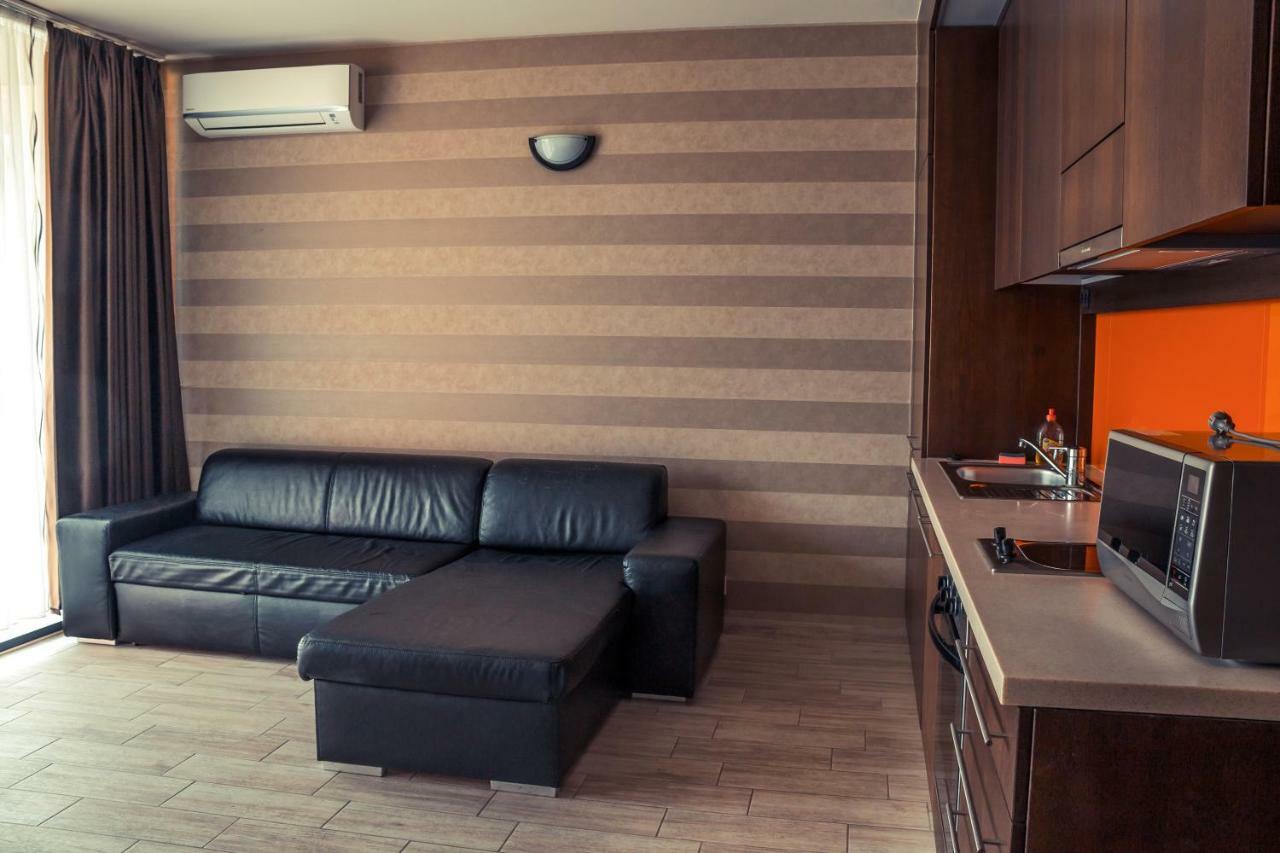 Bl Bavaria Yachtclub & Apartments Balatonlelle Exterior foto